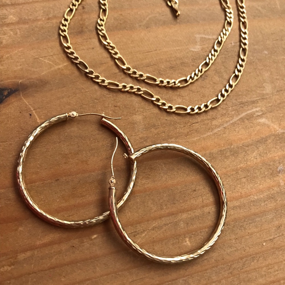 Beautiful 10K Chain, Earrings